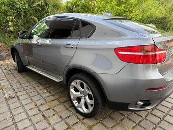 BMW X6 35d xDrive Garážované - 18