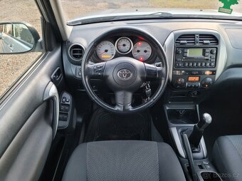 Toyota RAV4 2.0i Sol benzín 110kw - 18