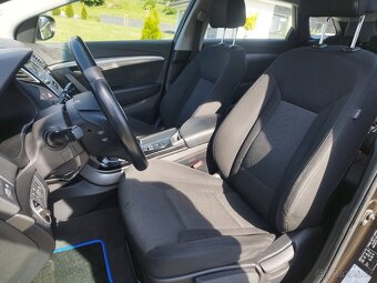 Hyundai i40 combi, 1.6GDi 99kw 67 000km - 18