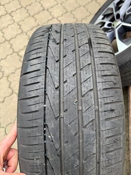 Alu kola Aronia Škoda 5X112 R19 s letními pneu - 18