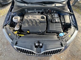 Škoda Octavia 1.6 TDi DSG Navigace, Tempomat - 18