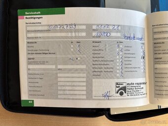 Mercedes-Benz Třídy C 180i Kompresor kupé - 18