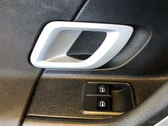ŠKODA FABIA 1.2 12V COMBI SPORT EDICE - 18