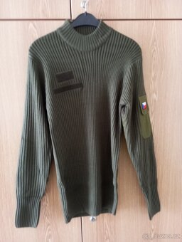 Vojenské maskáče a další vojenské oděvní součástky - 18