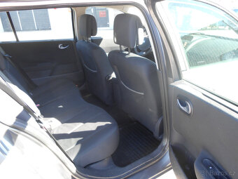 Renault Megane 1.6 16V 83Kw - 18