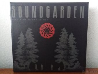 SOUNDGARDEN, METALLICA, PEARL JAM.. - 18