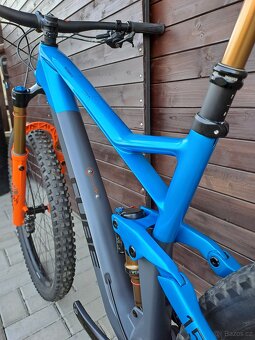 Zánovní enduro kolo Cube Stereo Carbon / vel. L - 18