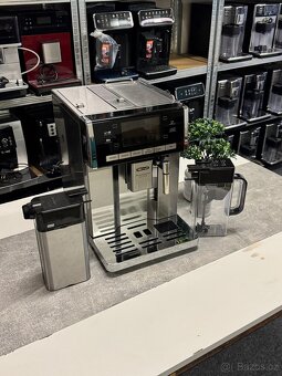 Kávovar DeLonghi PrimaDonna EXCLUSIVE ESAM6900.M - 18