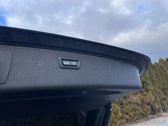 BMW 320d 140 kW M paket - 18