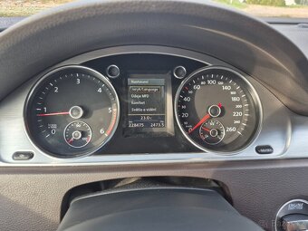 VW Passat Variant 2.0 TDI Blue Motion - 18