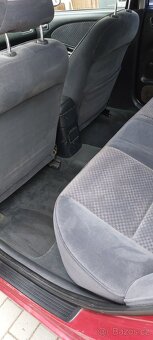 Toyota Avensis - 18