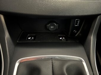 Peugeot 308 GTI 1.6 THP 200kw FULL LED KAMERA 2015 - 18