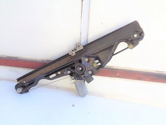 BMW 5 E60 a E61 použité originál náhradní díly - 18