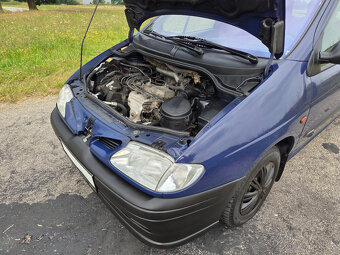 Renault Megane SCENIK - 1.6i - STK 2/2026 - Tažné - 18