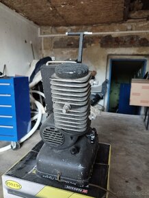 Prodám staré promítačky - 18