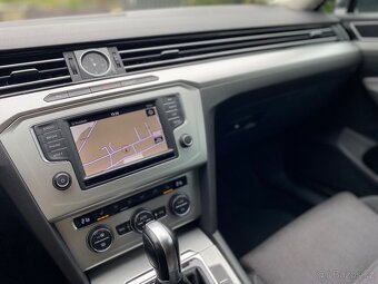 VW Passat B8 kombi / Variant 1.6 TDi 88kW DSG ACC - 18
