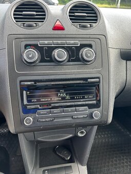 Volkswagen Caddy Maxi 2.0 CNG 80 kW, 7 míst, r. 2012, ČR - 18