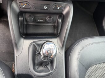 Hyundai ix35, 2.0CRDi, 100kw 4x4 Původ ČR - 18