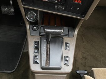 BMW Řada 6 628 CSi AT 1984 - 18
