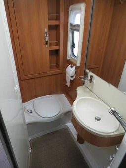 Prodám obytné auto Hymer T554 cl - 18