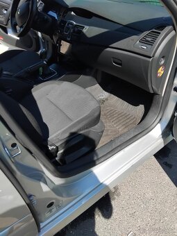 Renault Laguna 3 - 18