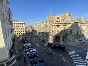 Prestižní kancelář Palác Merkur,  v centru Prahy, ul. REVOLU - 18