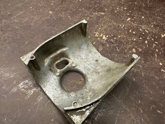 Predám kryt karburátoru JAWA ČZ 125 175 250 - 18