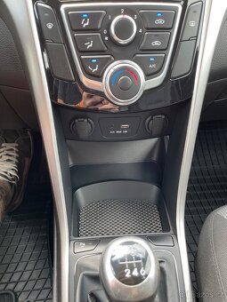 Hyundai i30 - 18