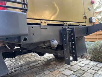 Land Rover Defender 3.5 V8 - 18