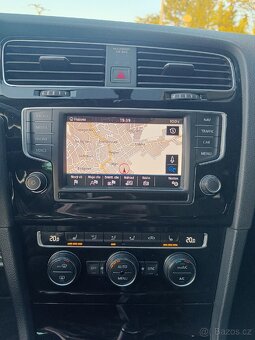 VW Golf 7 Combi 2.0Tdi 110kw 08/2016, 1.majitelka - 18