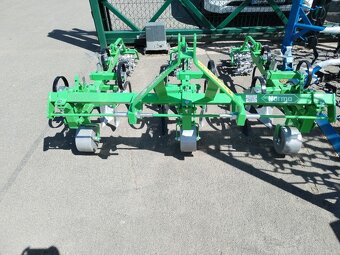 2 řádková plečka, 1 řádek BOMET a více - 18