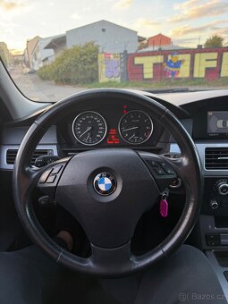 BMW Řada 5, E60 523i Ojeté, 5/2008, 234100 km 129000 Kč Serv - 18