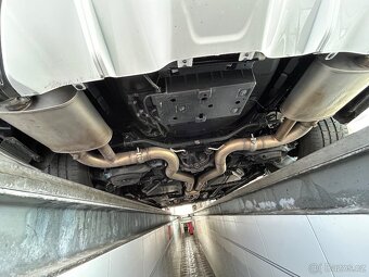 Ford Mustang 5.0Ti-VCT V8 GT nové v ČR 9900km - 18