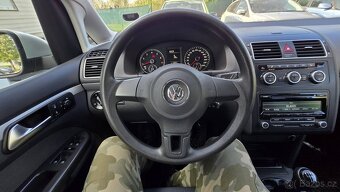 VOLKSWAGEN TOURAN 1.2TSI TRENDLINE 7MÍSTNÝ - 18