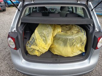 VOLKSWAGEN Golf Plus 1,6i Comfortline 75kw - 18