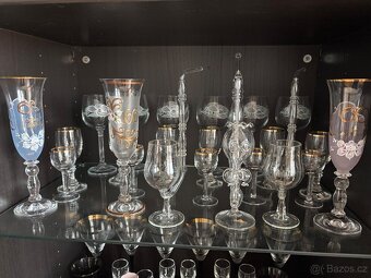 Sklenice, mísy - 18