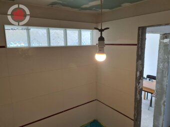 Prodej vily se třemi bytovými jednotkami ve Veselí nad Morav - 18