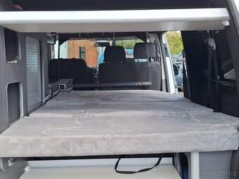 VOLKSWAGEN T6 2,0TDI 4x4 CALIFORNIA STYL 6míst - 18