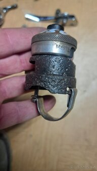 pačky,prepínač svetla, - 18