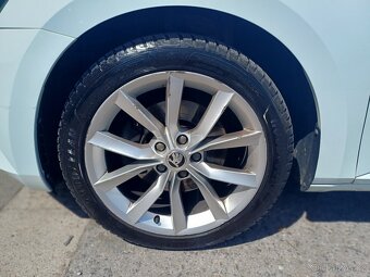 ŠKODA SUPERB 1,8 benzín 132KW DPH - 18