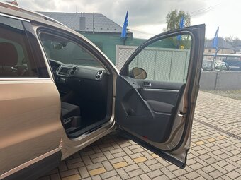 VW Tiguan LIFE 2.0TDi 103kW 4x4 DSG serviska - 18