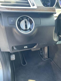 Mercedes-Benz E 200 CDI (2014) – automat, výbava, bez invest - 18