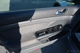 Volkswagen Golf 1.4i,55kW,NovéČR - 18