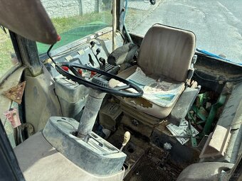Kolový traktor John Deere 2850, nutné opravy - 18