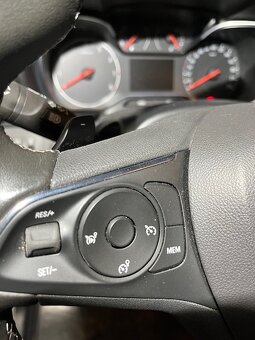 OPEL COMBO Benzin96kW Automat,Tažné,zimní sada kol - 18