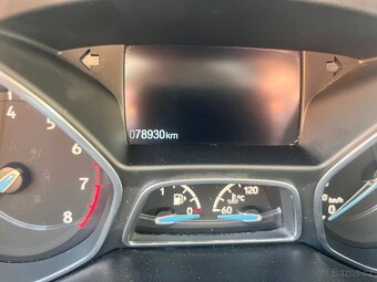 Ford Focus Hatchback benzin 74 kw 6/2018 najeto  78 tis km - 18