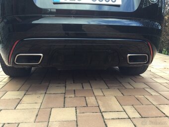 Range Rover Velar 2,0i 221KW R dynamic ČR - 18