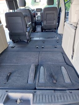 Chrysler grand voyager 2,8 CRD  automat - 18