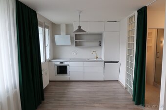 Ihned volné Zrekonstruované 1kk/L, 42m2, v Krči, Murgašova - 18