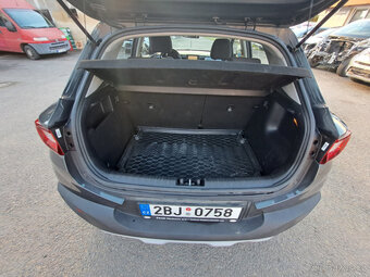 Kia Stonic 1,4 benzín,rv.09/2020 - 18